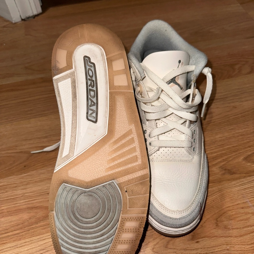 Jordan 3 Retro Sneakers